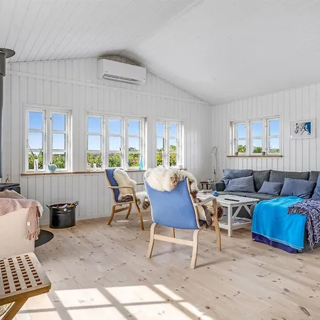 Thine - 250m From The Sea By Interhome
